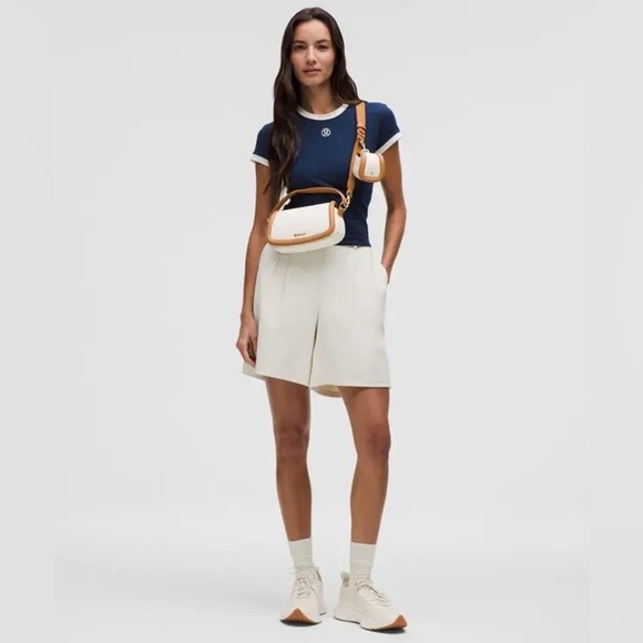 ๐๐ค Lululemon Canvas Mini Bag - Natural Chestnut Brown - Picture 2 of 9